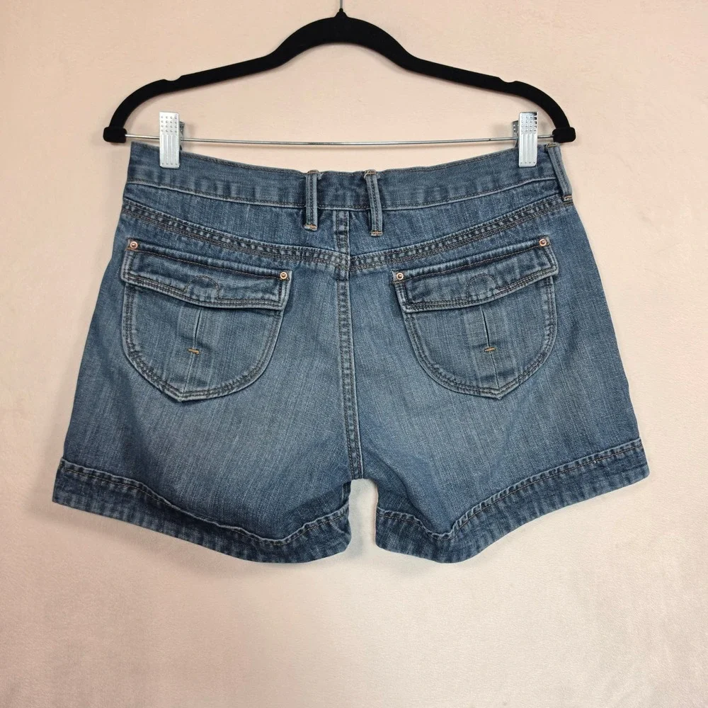 Old Navy Denim Shorts Womens 8 Blue‎ Mid-Rise Y2K Minimalist Coastal Festival